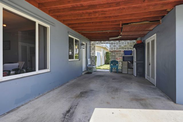 7530 LINCOLN Street, Hollywood, FL 33024