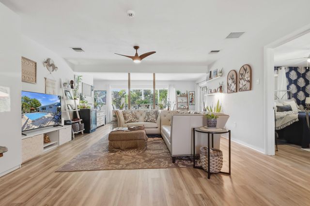 7530 LINCOLN Street, Hollywood, FL 33024