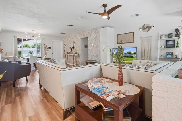 7530 LINCOLN Street, Hollywood, FL 33024