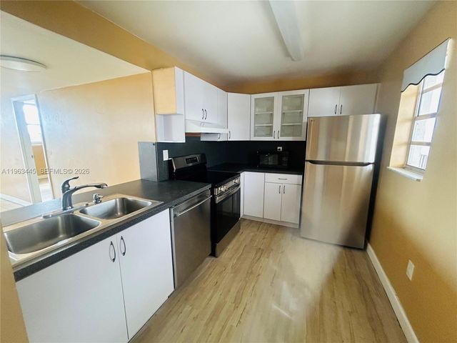 14170 SW 84th St 501-F, Miami, FL 33183