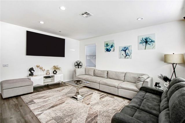 29354 Sword Fern, Lake Elsinore, CA 92530