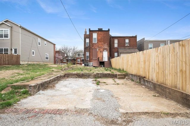 2908 Michigan Avenue, St Louis, MO 63118