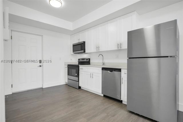 1620 NW 18th St 305, Miami, FL 33125