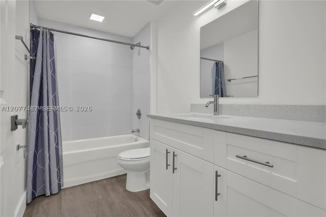 1620 NW 18th St 305, Miami, FL 33125