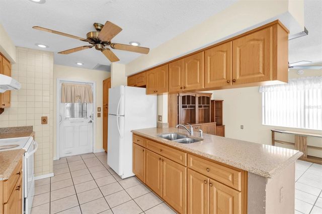 9058 ARUNDLE PLACE, New Port Richey, FL 34655