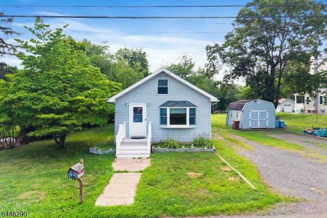 174 Maple St, Bridgewater Twp., NJ 08807