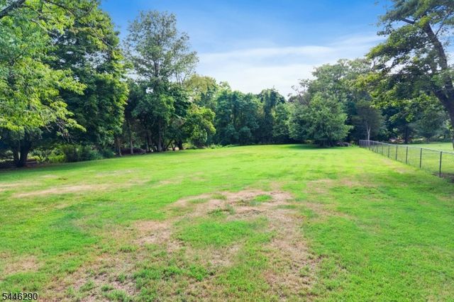 174 Maple St, Bridgewater Twp., NJ 08807