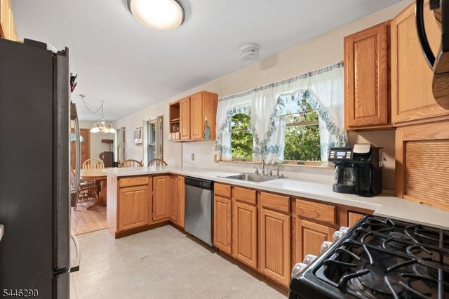174 Maple St, Bridgewater Twp., NJ 08807
