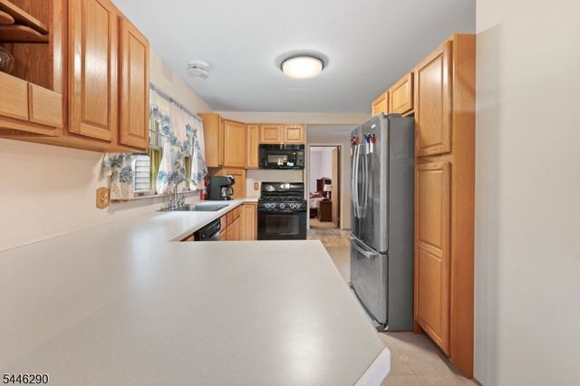 174 Maple St, Bridgewater Twp., NJ 08807