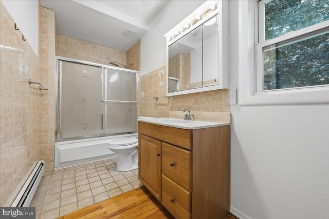 5136 MCKINLEY AVE, Whitehall, PA 18052