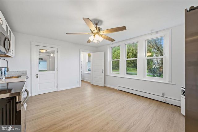 5136 MCKINLEY AVE, Whitehall, PA 18052