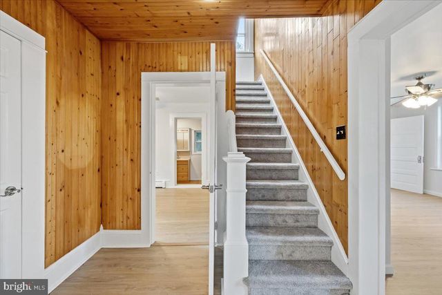 5136 MCKINLEY AVE, Whitehall, PA 18052