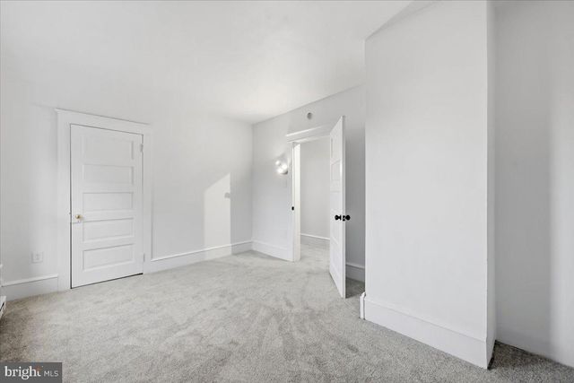 5136 MCKINLEY AVE, Whitehall, PA 18052