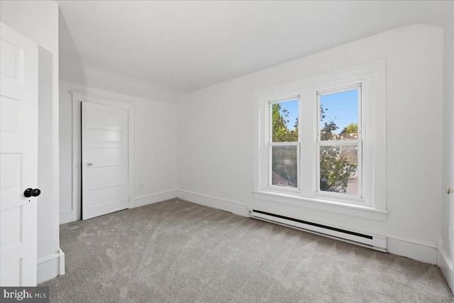 5136 MCKINLEY AVE, Whitehall, PA 18052