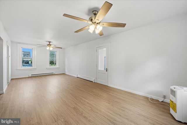 5136 MCKINLEY AVE, Whitehall, PA 18052