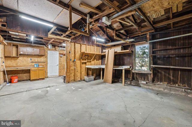 5136 MCKINLEY AVE, Whitehall, PA 18052