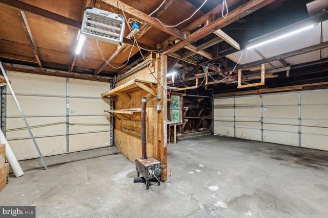 5136 MCKINLEY AVE, Whitehall, PA 18052