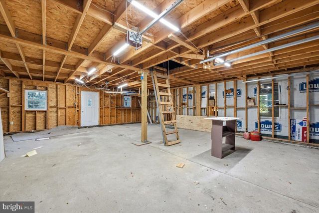 5136 MCKINLEY AVE, Whitehall, PA 18052
