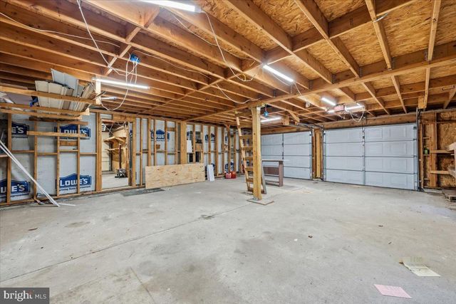 5136 MCKINLEY AVE, Whitehall, PA 18052