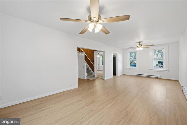 5136 MCKINLEY AVE, Whitehall, PA 18052