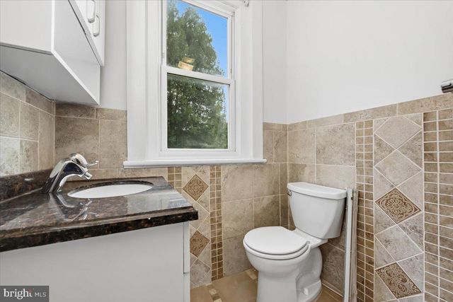 5136 MCKINLEY AVE, Whitehall, PA 18052