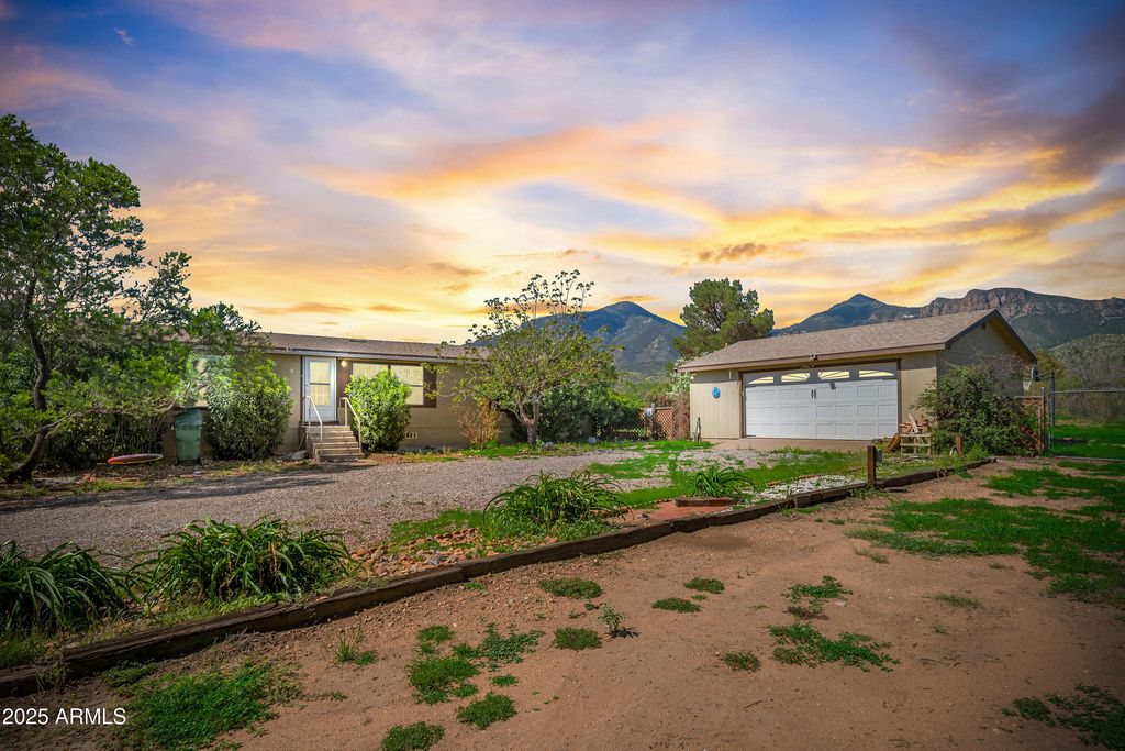 7690 S CIRCLE S Drive, Hereford, AZ 85615