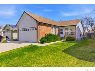 240 Wadsworth Circle, Longmont, CO 80504