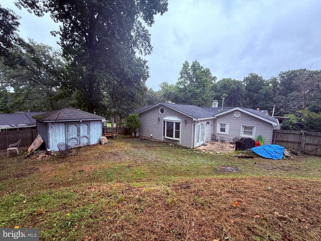 18318 SHARON RD, Triangle, VA 22172
