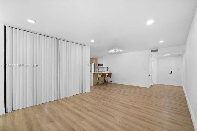 3545 Magellan Cir 351-5, Aventura, FL 33180