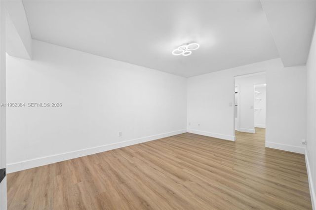 3545 Magellan Cir 351-5, Aventura, FL 33180