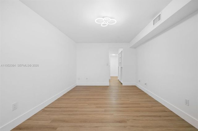 3545 Magellan Cir 351-5, Aventura, FL 33180