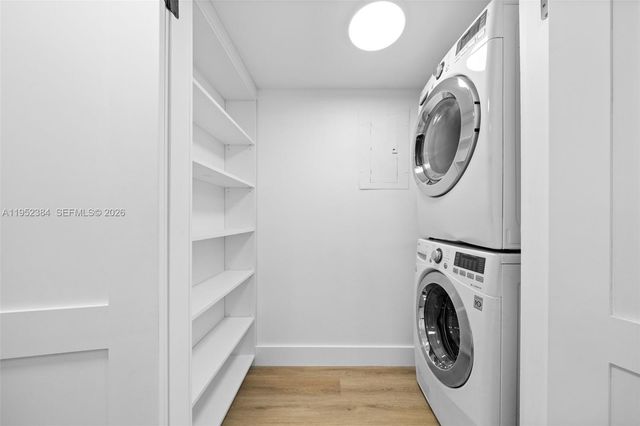 3545 Magellan Cir 351-5, Aventura, FL 33180