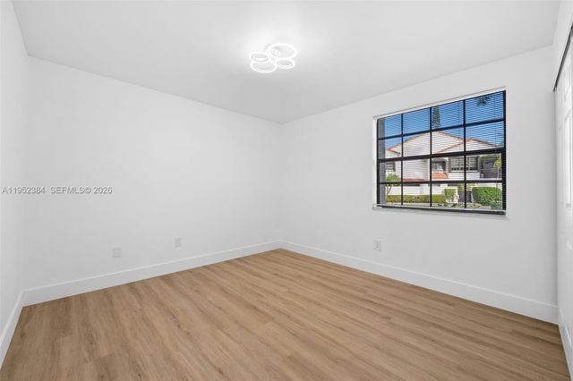 3545 Magellan Cir 351-5, Aventura, FL 33180