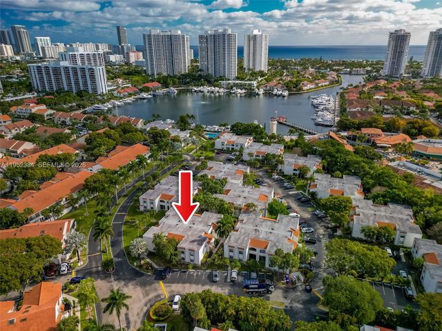 3545 Magellan Cir 351-5, Aventura, FL 33180