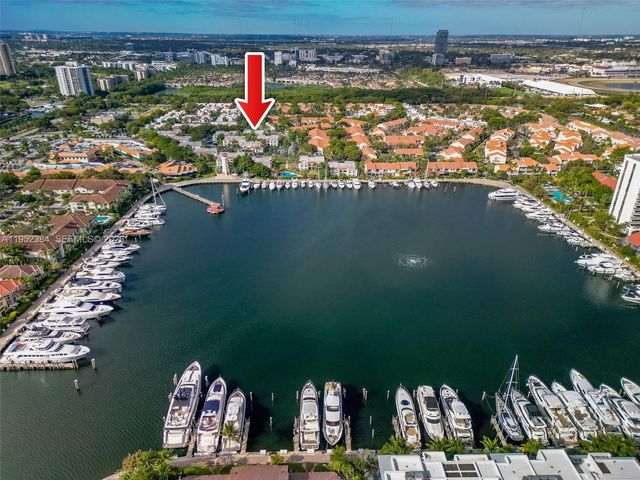 3545 Magellan Cir 351-5, Aventura, FL 33180
