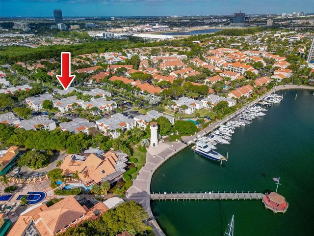 3545 Magellan Cir 351-5, Aventura, FL 33180
