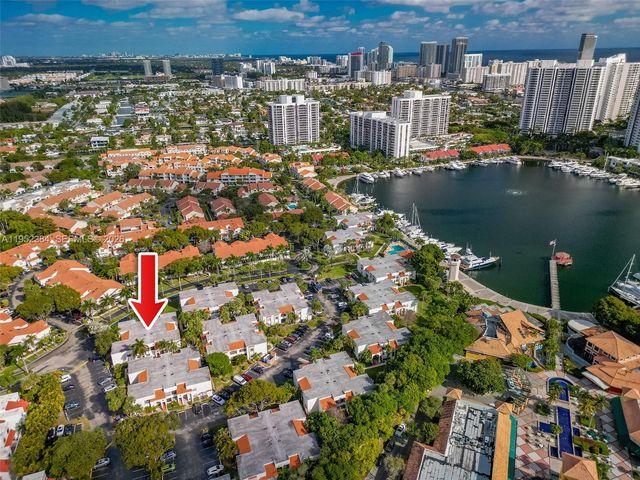3545 Magellan Cir 351-5, Aventura, FL 33180
