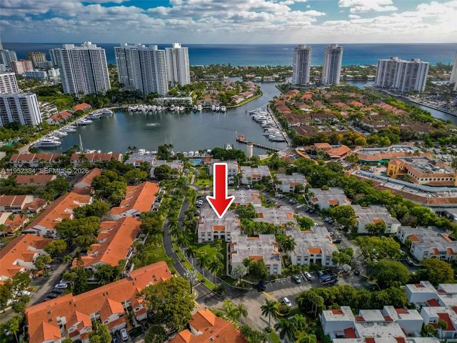 3545 Magellan Cir 351-5, Aventura, FL 33180
