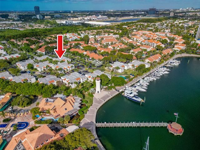 3545 Magellan Cir 351-5, Aventura, FL 33180