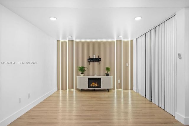 3545 Magellan Cir 351-5, Aventura, FL 33180