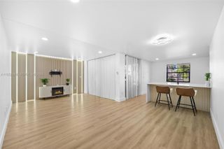 3545 Magellan Cir 351-5, Aventura, FL 33180