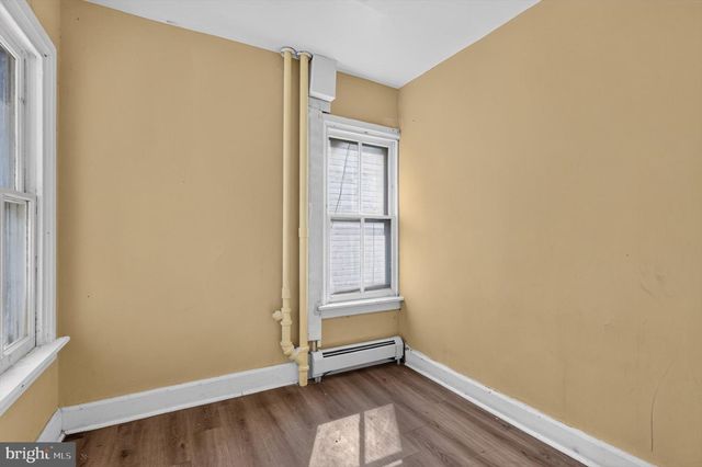 1614 SWATARA ST, Harrisburg, PA 17104