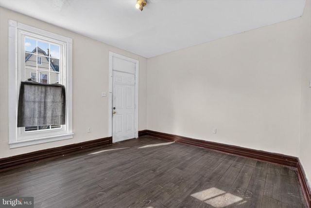 1614 SWATARA ST, Harrisburg, PA 17104