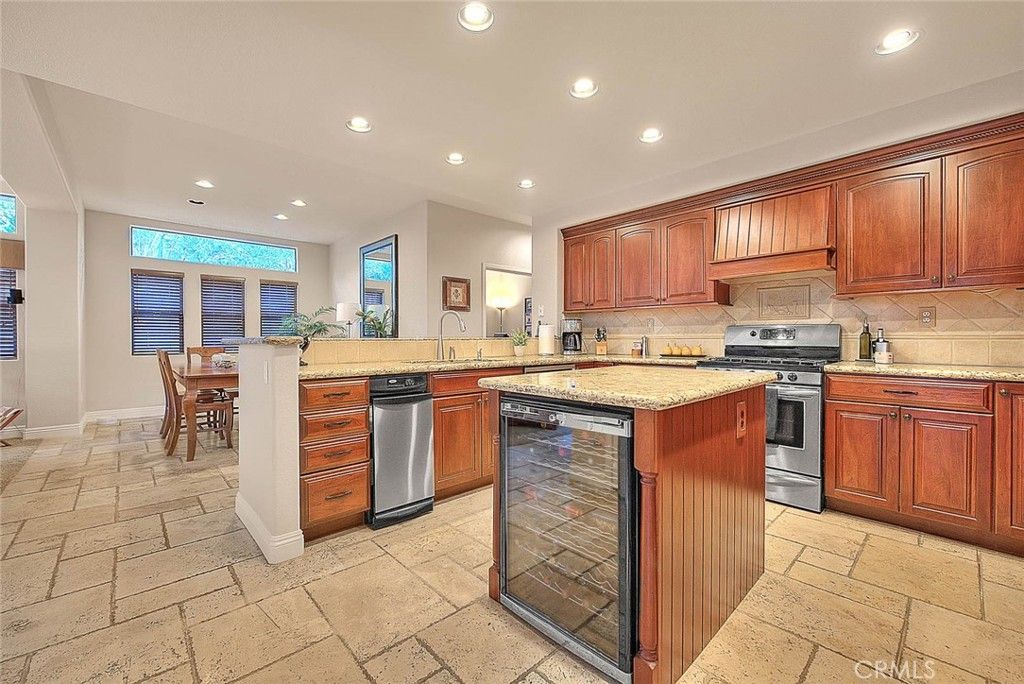 Image 18 of property listing at 2750 Hidden Hills, Corona, CA 92882