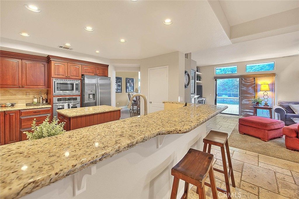 Image 19 of property listing at 2750 Hidden Hills, Corona, CA 92882