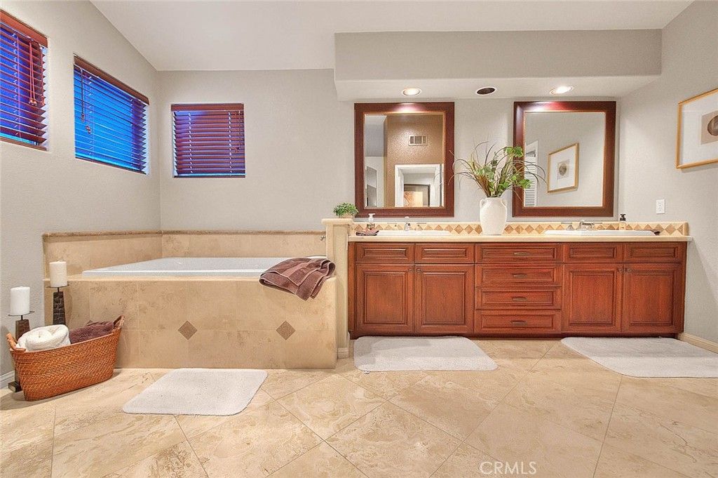 Image 42 of property listing at 2750 Hidden Hills, Corona, CA 92882