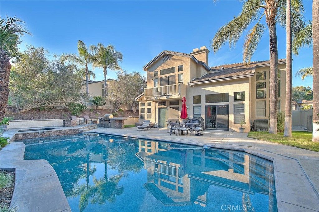 Image 8 of property listing at 2750 Hidden Hills, Corona, CA 92882