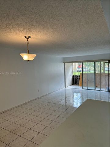 9270 Fontainebleau Boulevard 104, Miami, FL 33172