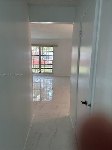 9270 Fontainebleau Boulevard 104, Miami, FL 33172