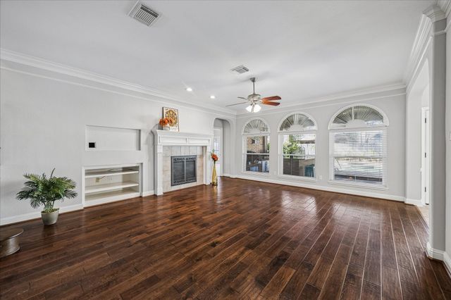 6223 Hidden Lakes Drive, Houston, TX 77345